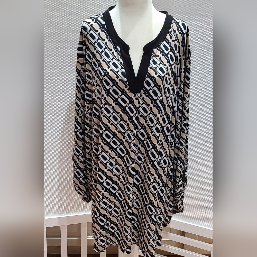 Est 1946 Size 26/28W Black and Cream Geometric Tunic Top - Picture 1 of 2